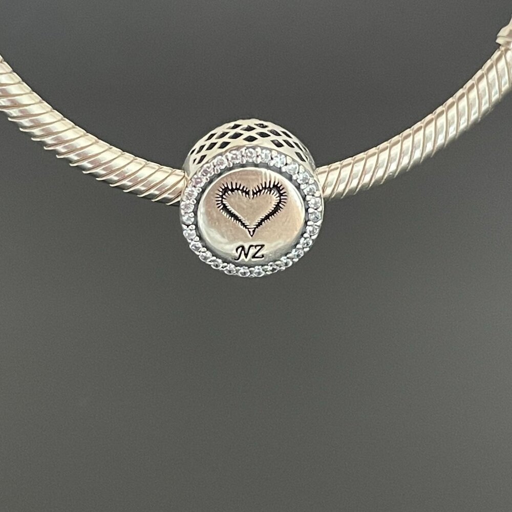 Pandora New Zealand Kiwi & Fern Gift Exclusive Dangle Charm